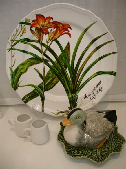 Роспись тарелки Лилейник, из серии ботанических гравюр, диаметр 29 см 