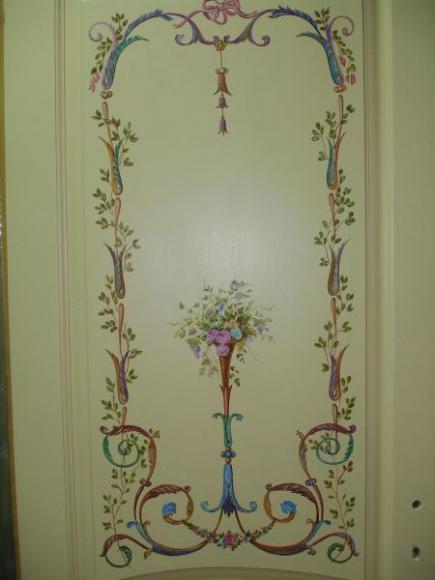 Верхняя часть орнамента двери